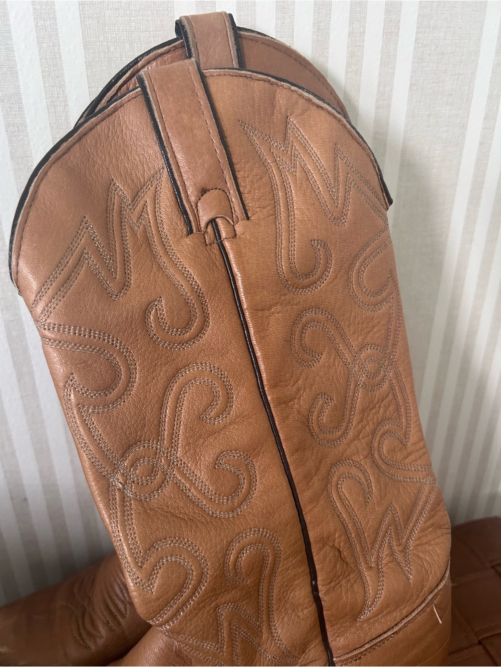 VINTAGE WRANGLER EMBROIDERED LEATHER COWBOY BOOTS Tan Women’s size 7.5 - Picture 3 of 9